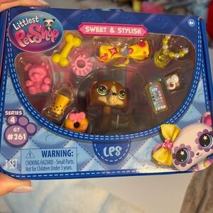 Littlest Pet Shop LPS Dachshund Dog 261 Sweet & Stylish NIB Factory sealed